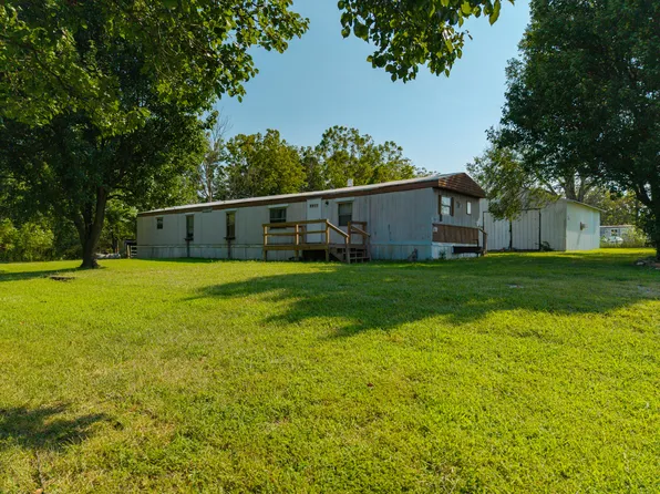 1909 E 505th Road, Halfway, MO 65663