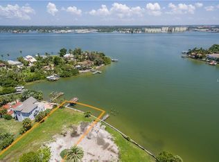 15811 Redington Dr, Redington Beach, FL 33708