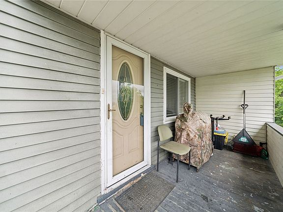 5th image of 1608 Trimble Ave