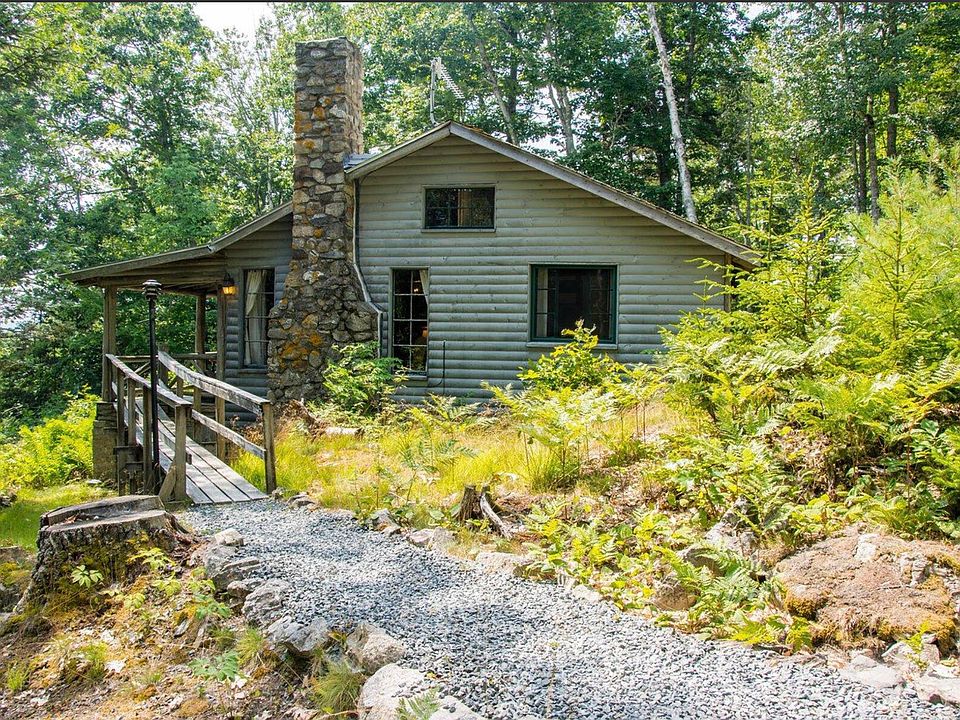 1st image of 435D Herrick Road