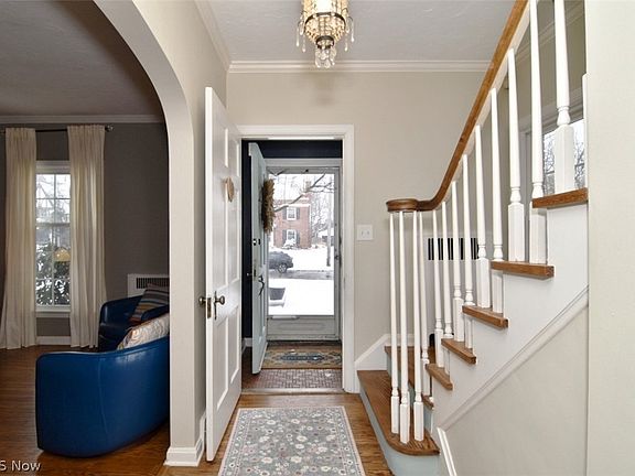 2nd image of 3581 Lytle Rd