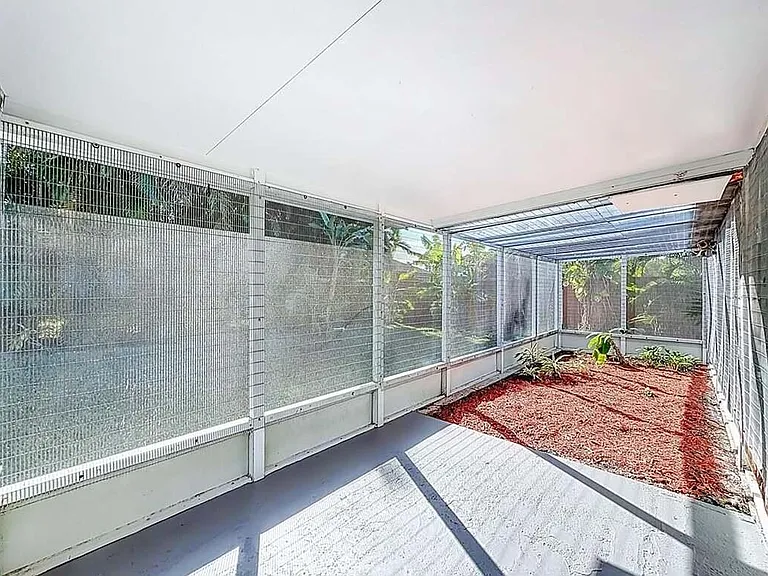 274 NE Glentry Ave — Photo 25