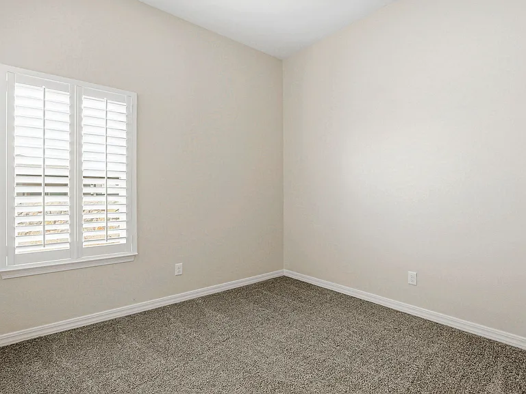925 Louisiana Downs Ave — Photo 18