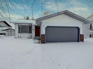 8102 E 103rd St, Grande Prairie, AB T8W 2A6