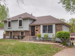 10736 Bellaire Ave, Kansas City, MO 64134