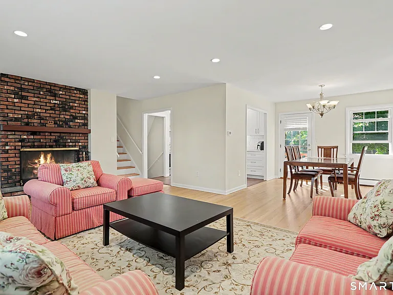 45 Valleyview Rd — Photo 5
