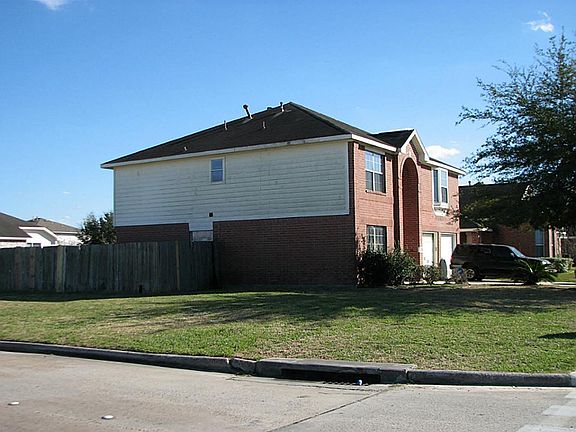 3rd image of 17938 Chisholm Trl