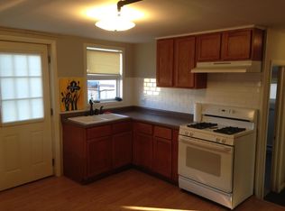 13 1/2 N 3rd St, Geneva, IL 60134