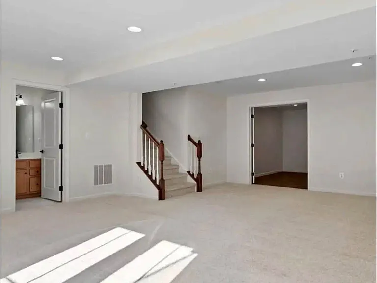 2321 Sweet Pepperbrush Loop — Photo 3