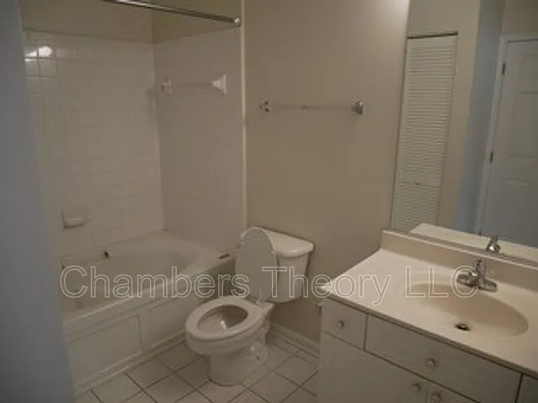 2710 Bellforest Ct #207 — Photo 2