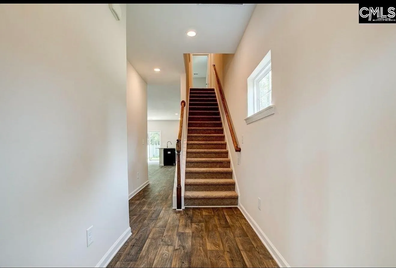 4 bed, 1579 sqft, $3,400 — Photo 3