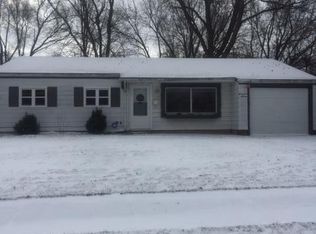 1716 Thornhill Dr, South Bend, IN 46614