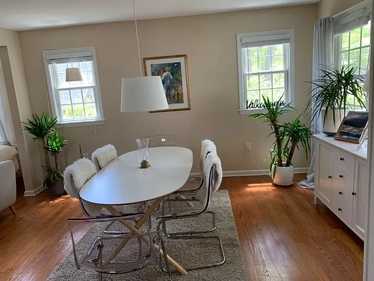 35 Summit Ave — Photo 4
