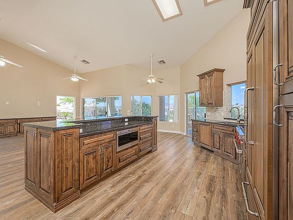 4th image of 2285 Mountainside Dr