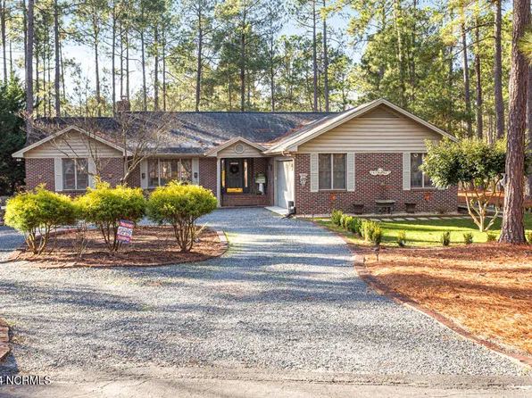 290 Longleaf Drive, West End, NC 27376