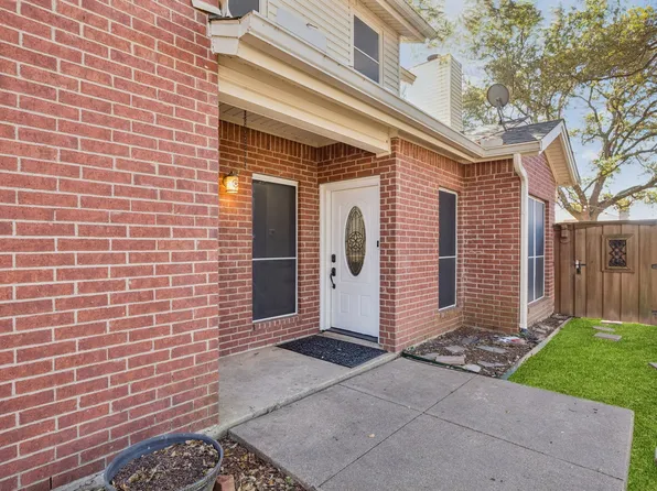 6814 Dolphin Cir, Rowlett, TX 75088