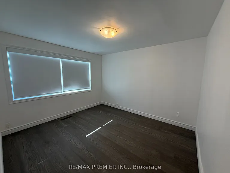 9 Blaydon Ave — Photo 11