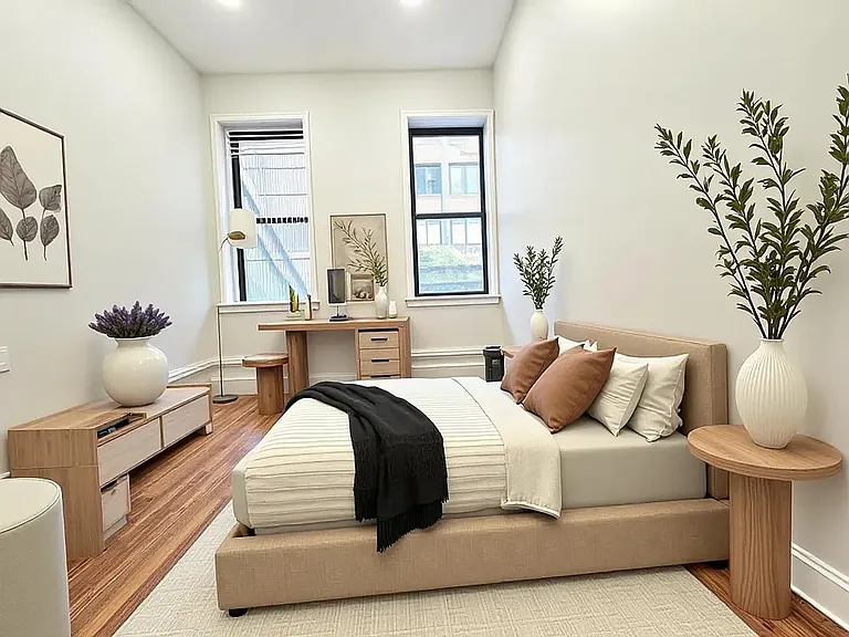342 E 15th St #2Y — Photo 3