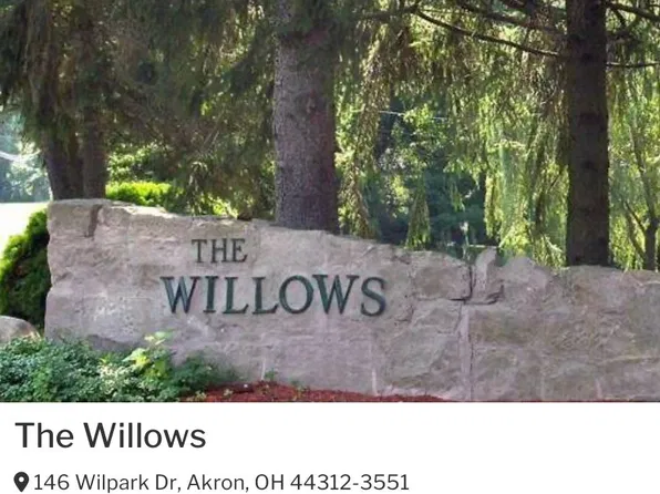 67 Wilpark Dr, Akron, OH 44312