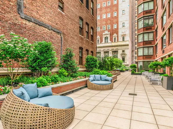 77 West 24th Street image 20 of 25