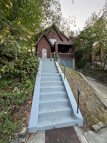 1204 Fallowfield Ave Photo 1
