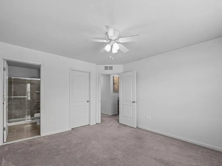 4621 Bradley Cir — Photo 7