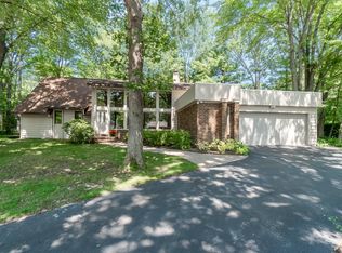 5617 Berry Ct, Midland, MI