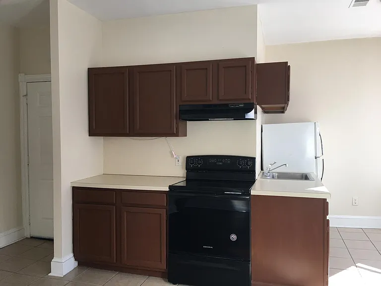 1400 N King St #4 — Photo 2