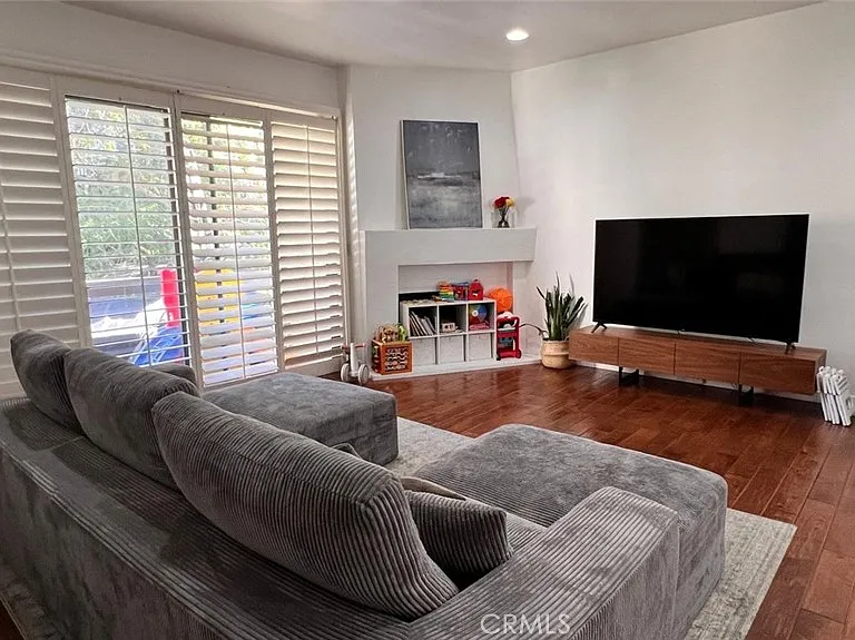 21730 Marylee St #35 — Photo 5