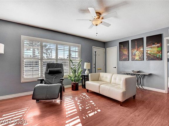 4th image of 821 Bonita Ave