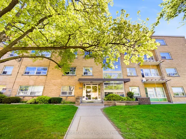 177 Stephen Dr #107, Toronto, ON M8Y 3N5