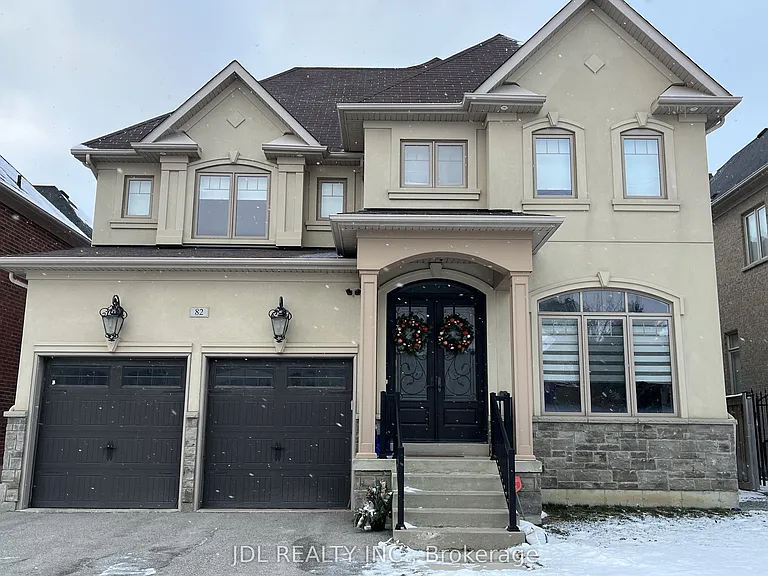 82 Puccini Dr — Photo 1