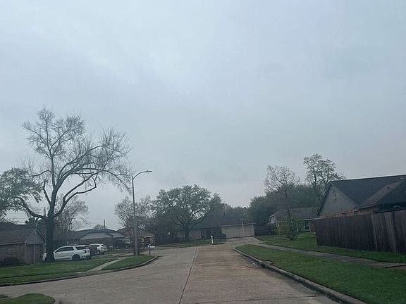 4th image of 20126 Bridgedale Ln