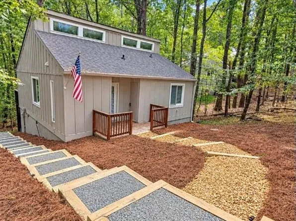 110 Indian Ridge Ct, Waleska, GA 30183