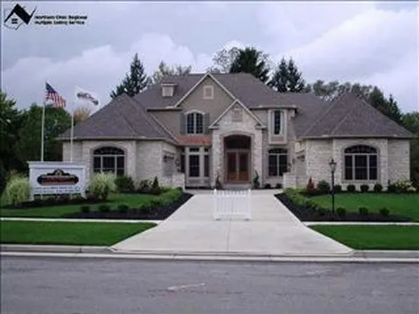 14208 Calderdale Ln, Strongsville, OH 44136