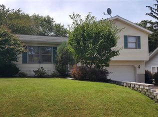 2714 Greeley Ave, Erie, PA 16506