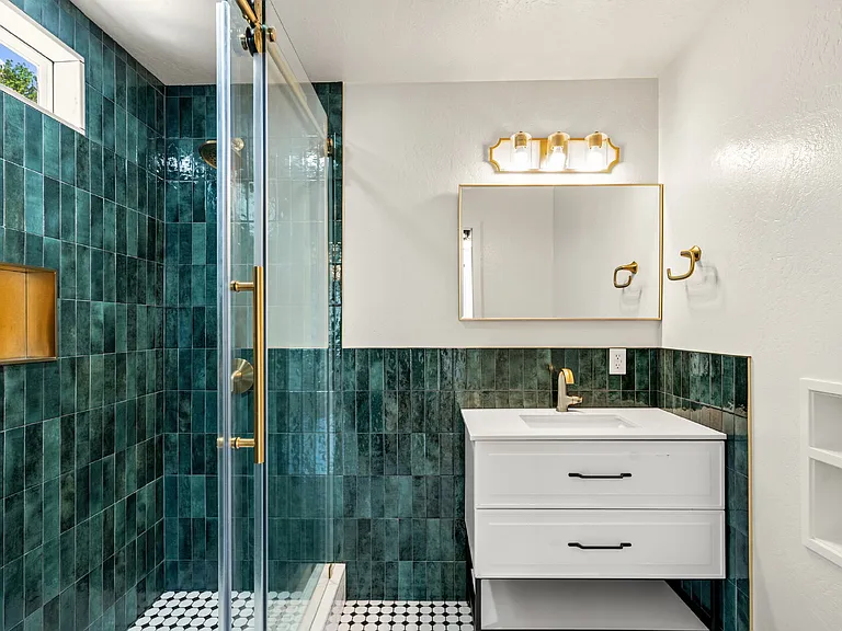 510 Keene Dr — Photo 25