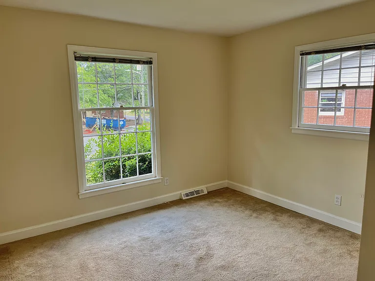 7113 Rockcliff Ct — Photo 16