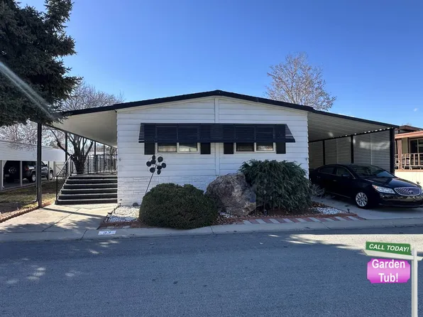 675 Parlanti Ln Space 33, Sparks, NV 89434