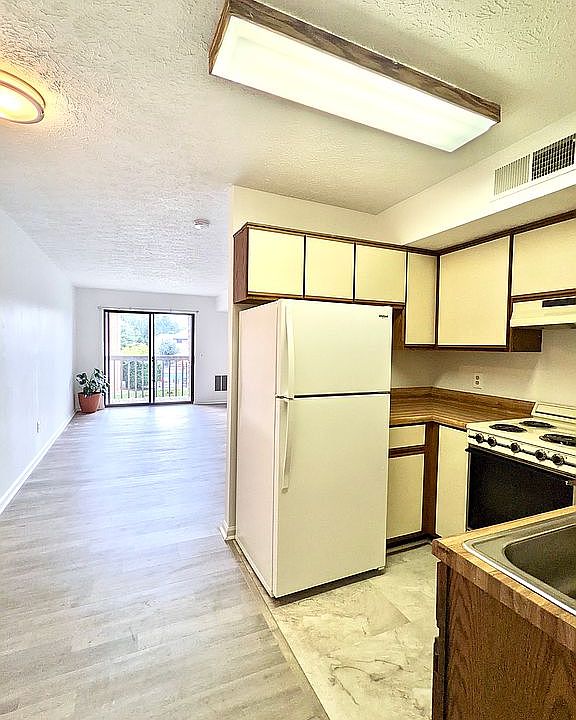 1st image of 1402 University City Blvd #J