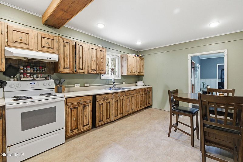 5th image of 19 Kenworthy Avenue