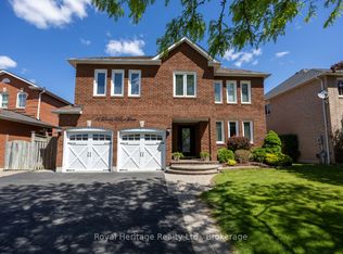 16 Donald Wilson St, Whitby, ON L1R2H5