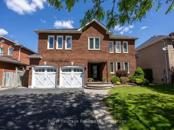 16 Donald Wilson St, Whitby, ON L1R 2H5