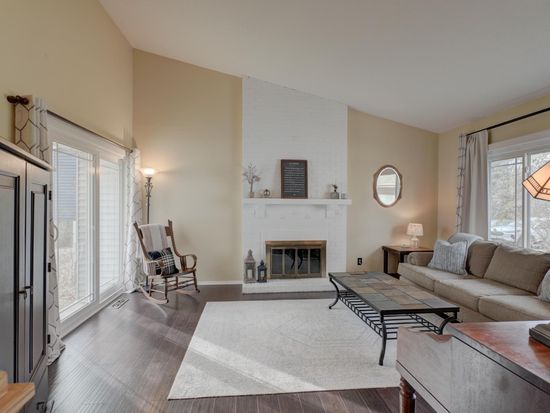 1174 Benton Way, Arden Hills, MN 55112
