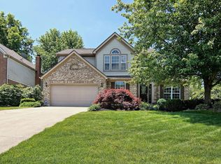 6299 Paxton Woods Dr, Loveland, OH 45140