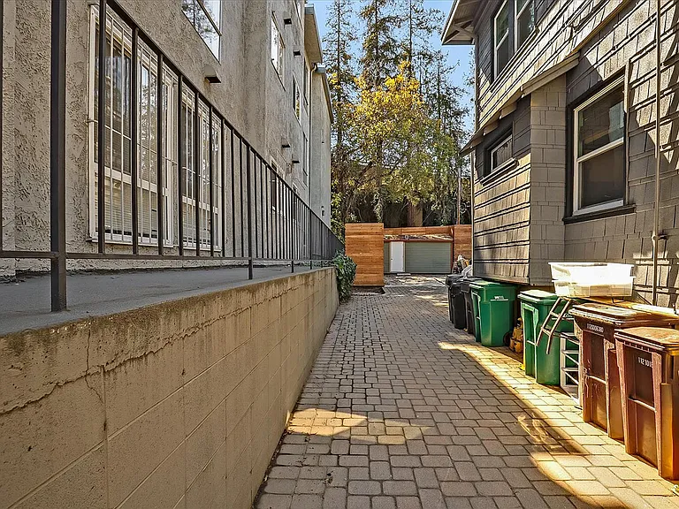 27 Westall Ave — Photo 33