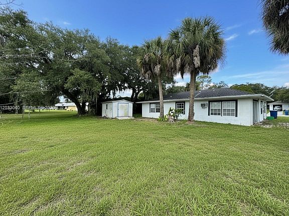3rd image of 4029 E Sunflower Cir