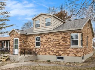 416 5th Ave, Three Rivers, MI 49093