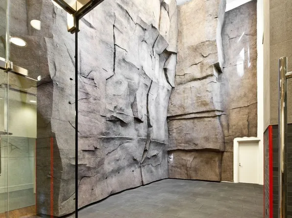 60 Riverside Boulevard image 18 of 20