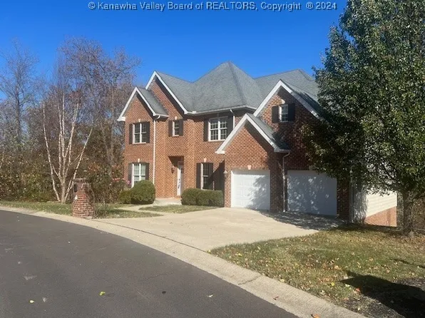 302 Pinnacle Woods Dr, Charleston, WV 25311